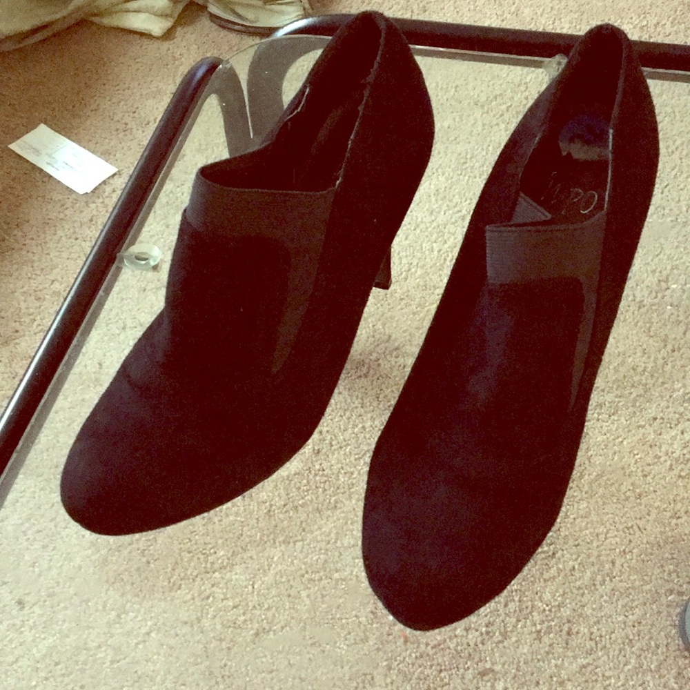 Black heels